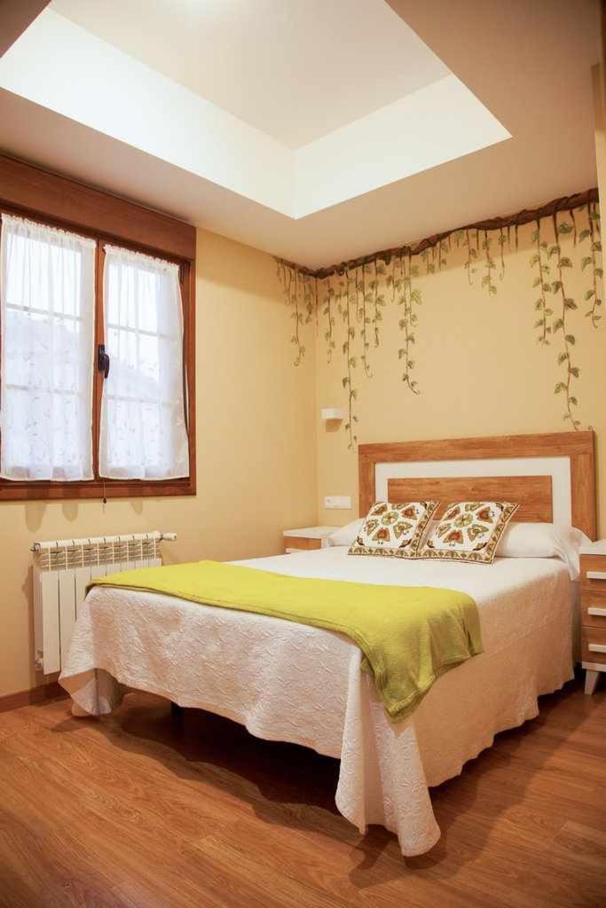 Cumbres De Los Picos Apartamento La Yedra Poo  Экстерьер фото